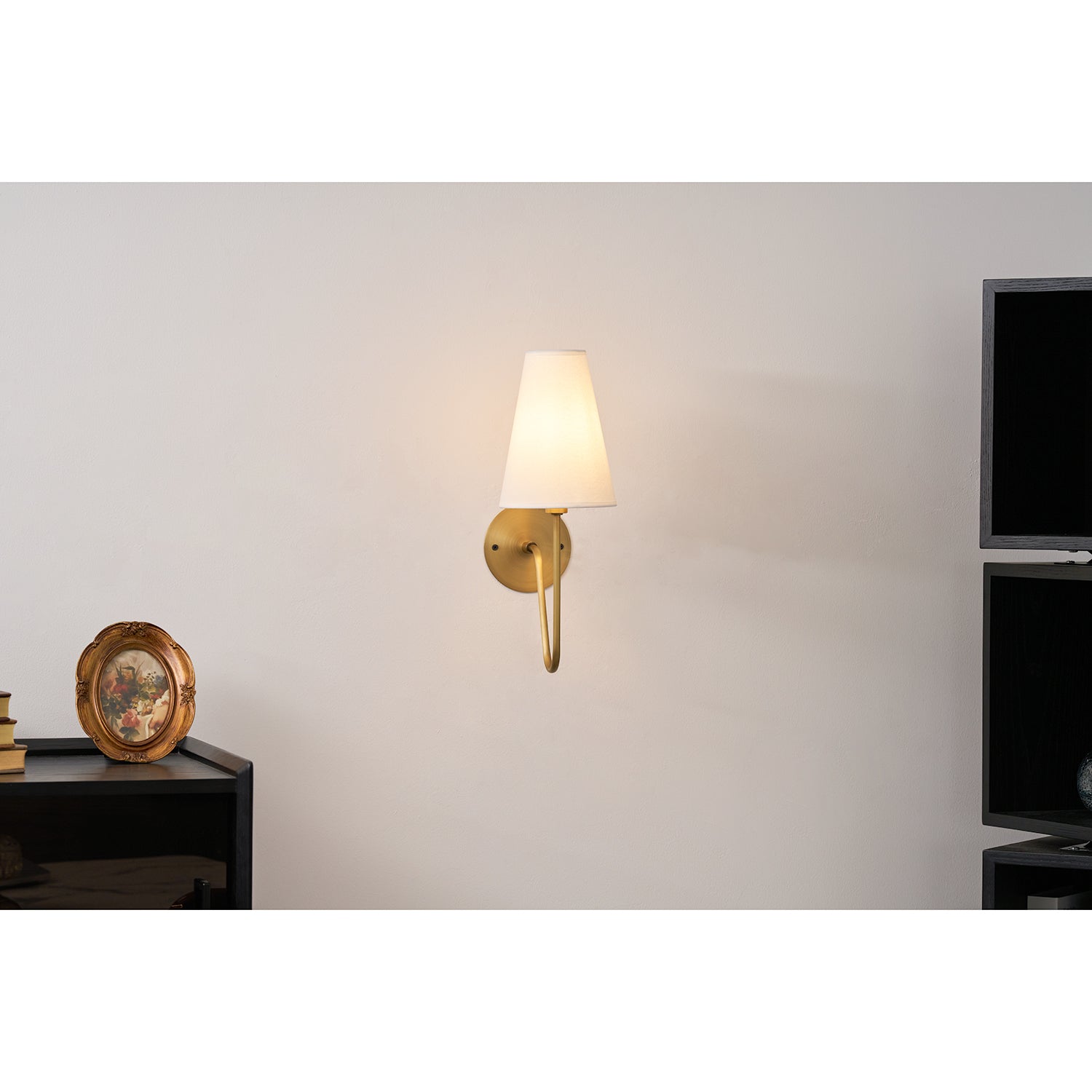 Nerafield Brass Indoor Wall Light