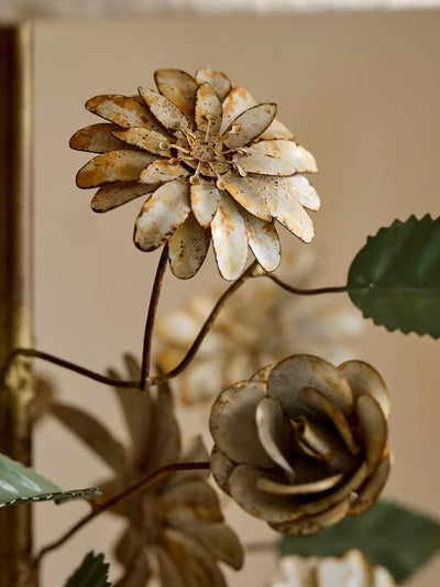Sculpted Metal Floral Table Lamp