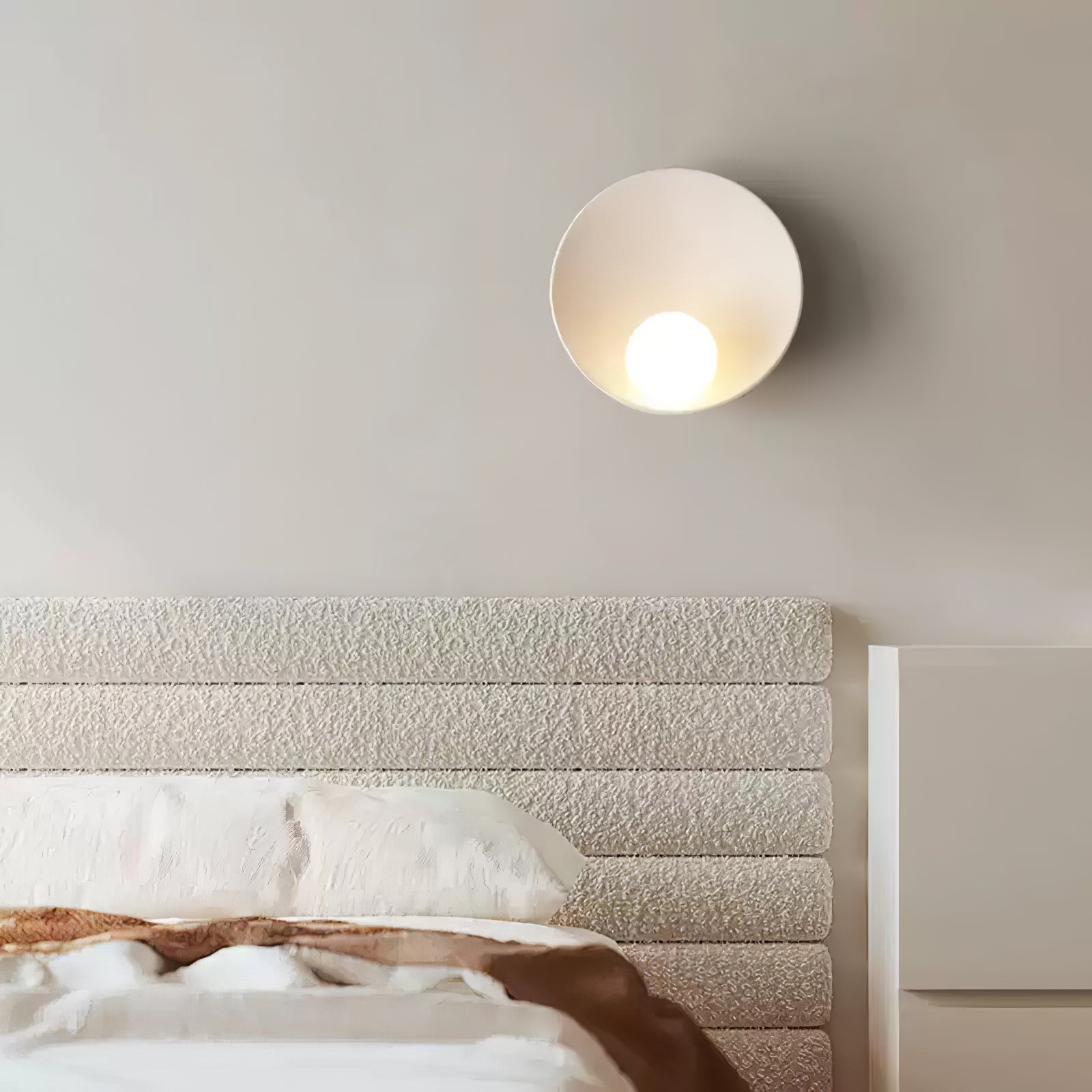 Ersila Modern Minimalist Resin Wall Lamp