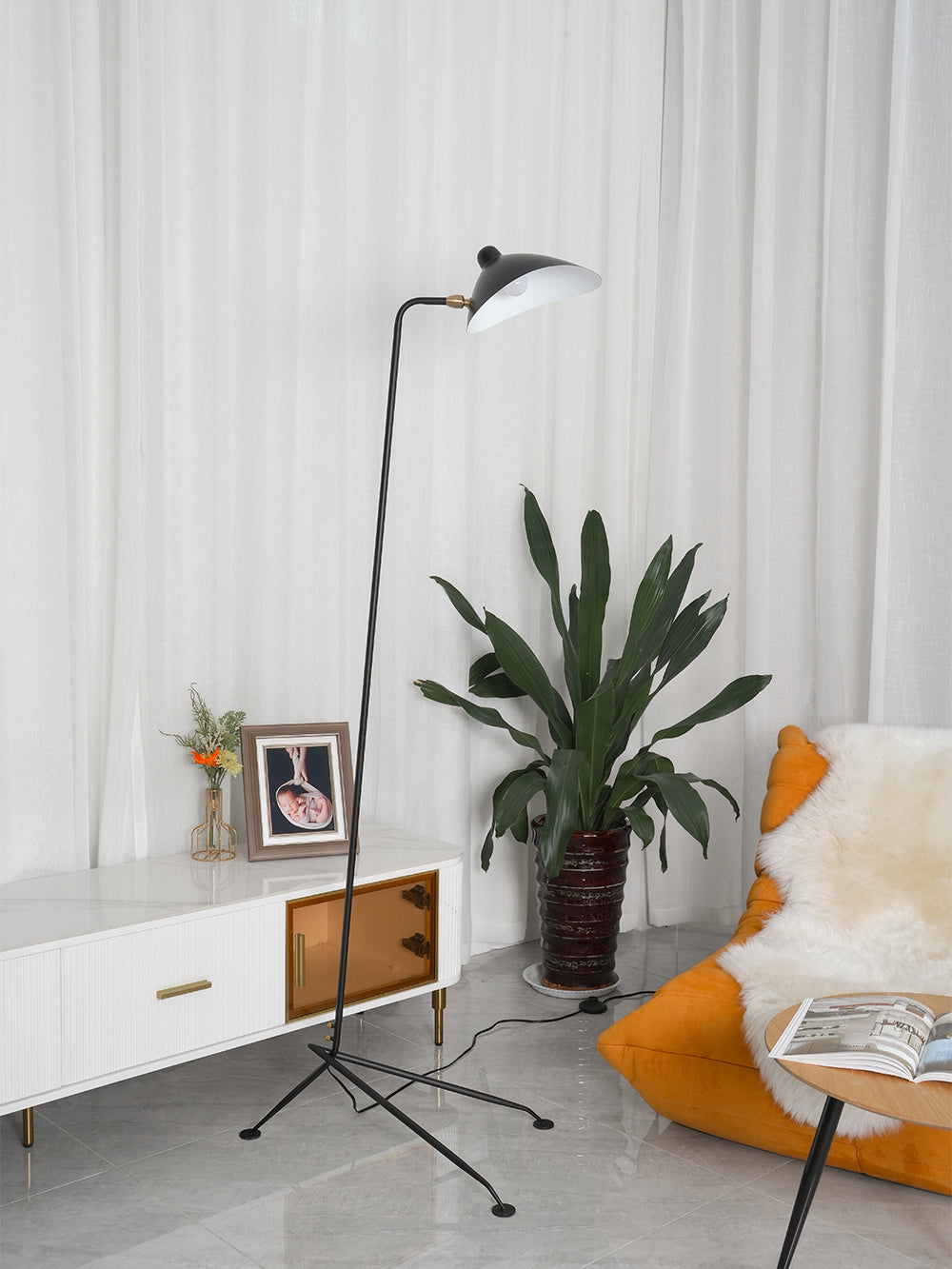 Nellie Minimalist Floor Lamp