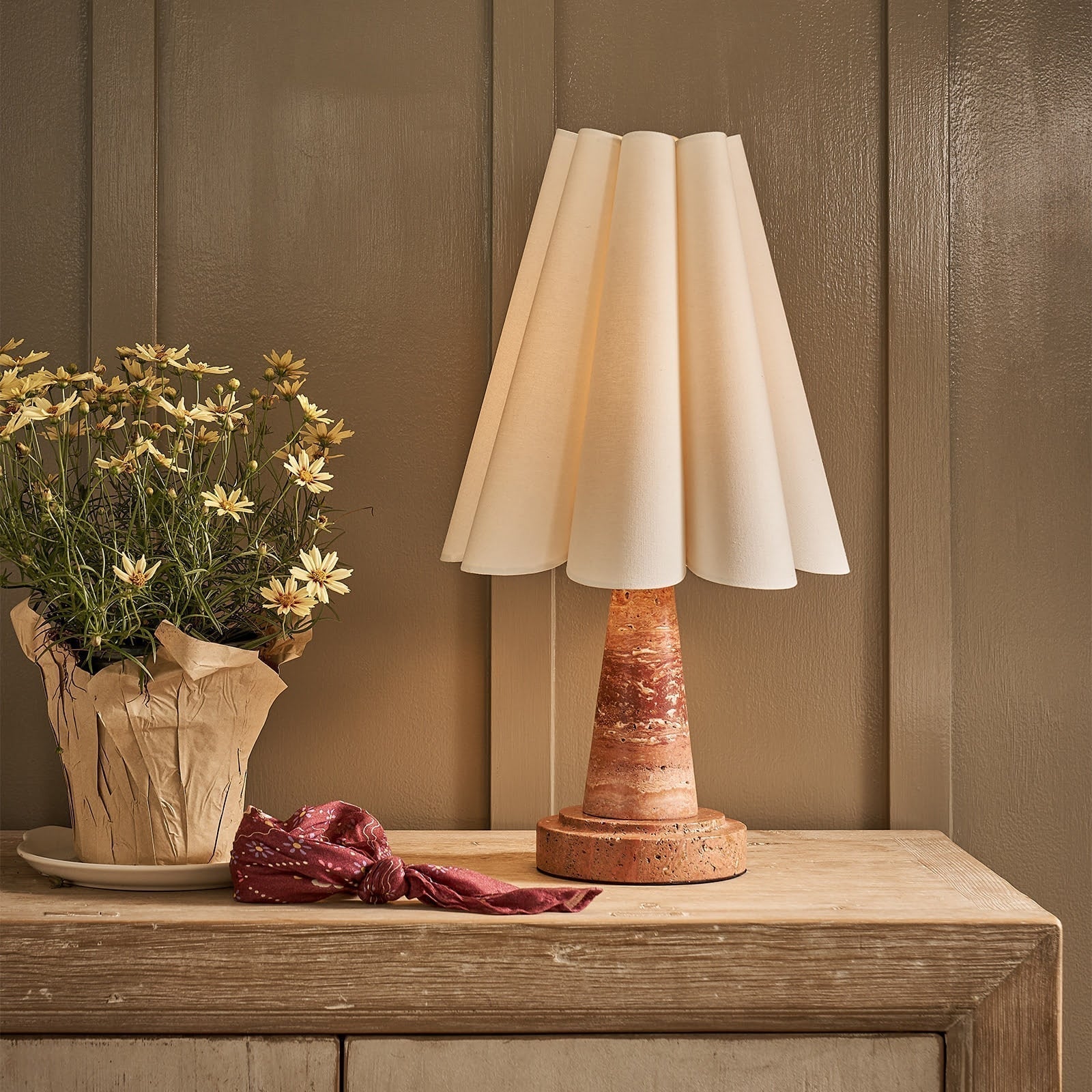 Orelorella Table Lamp