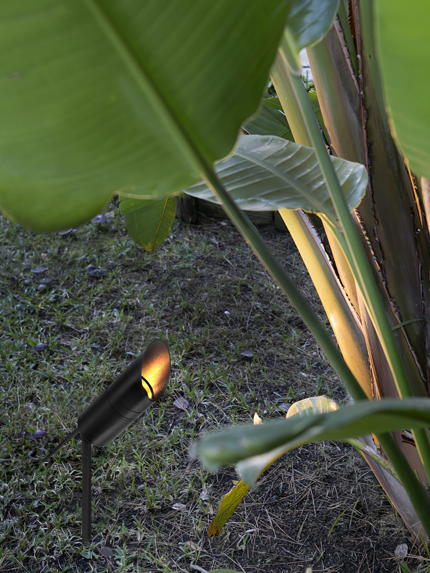 Jorvath Pierce Ground Spike Light