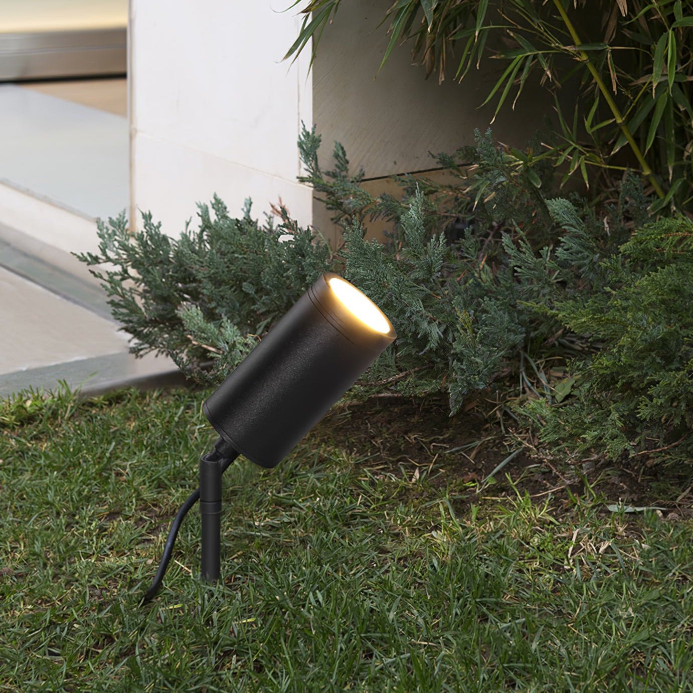 Jorvath Pierce Ground Spike Light