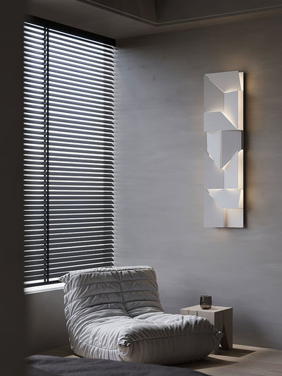 Arthaen Shadows Grand Sconce Wall lamp