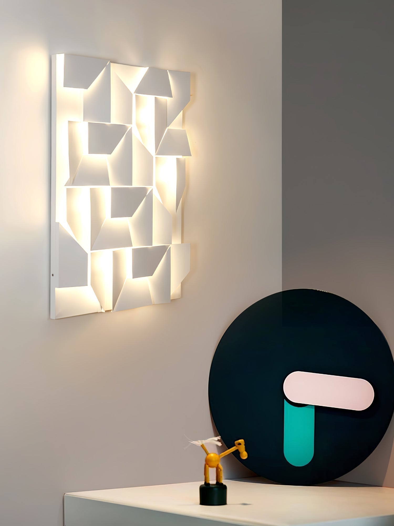 Arthaen Shadows Grand Sconce Wall lamp