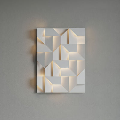 Wynor Shadows Grand Sconce Wall Lamp