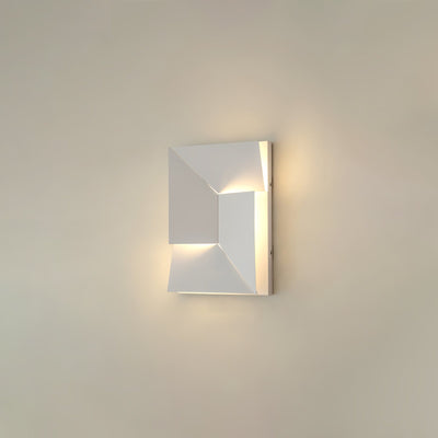 Arthaen Shadows Grand Sconce Wall lamp