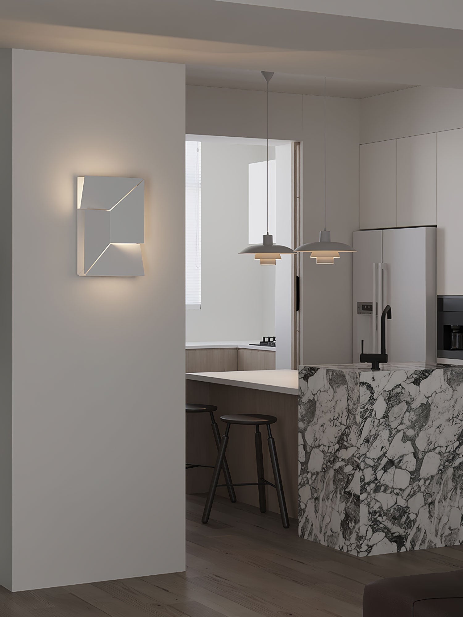 Arthaen Shadows Grand Sconce Wall lamp