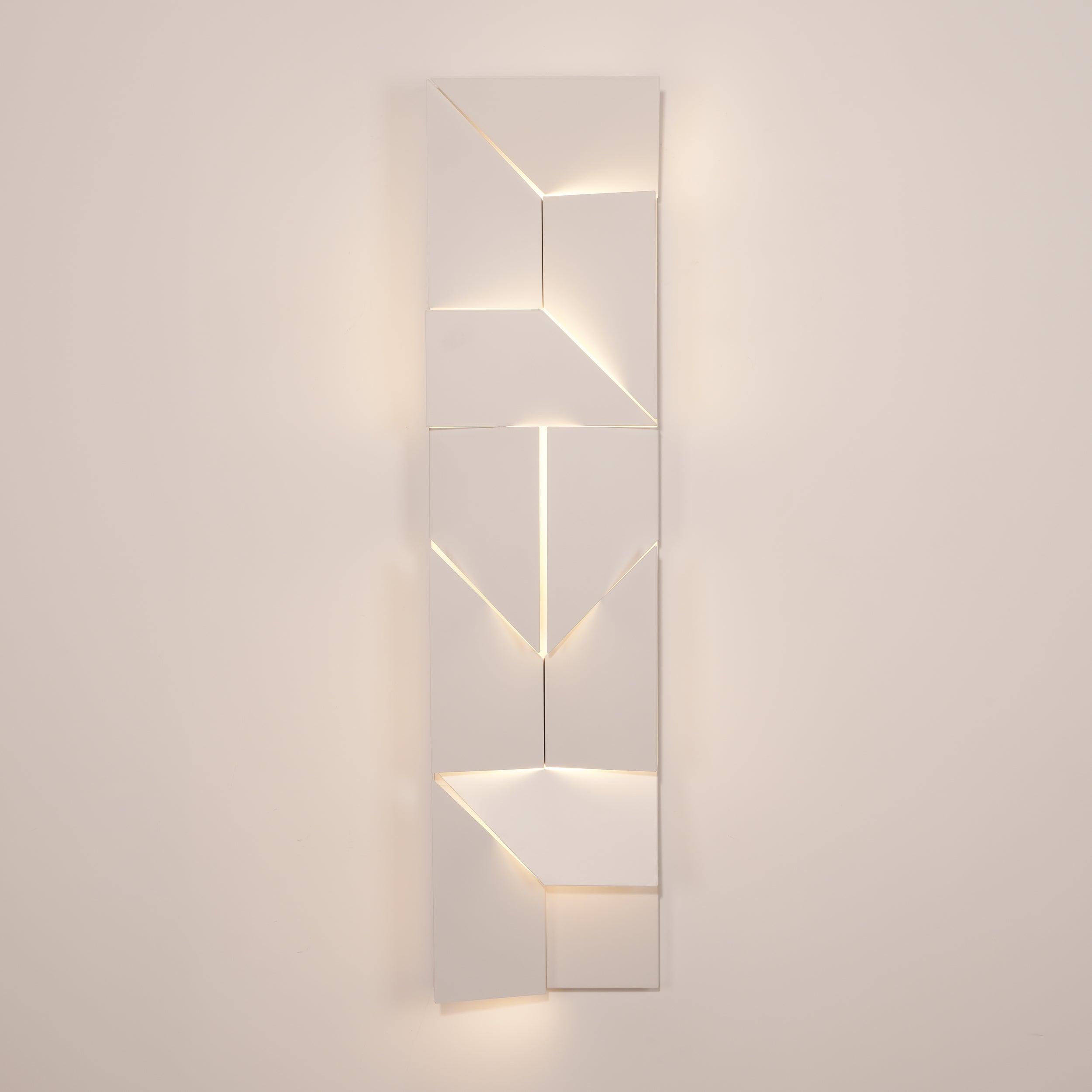 Arthaen Shadows Grand Sconce Wall lamp