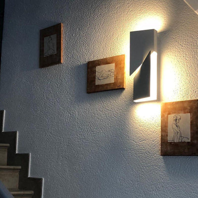 Arthaen Shadows Grand Sconce Wall lamp