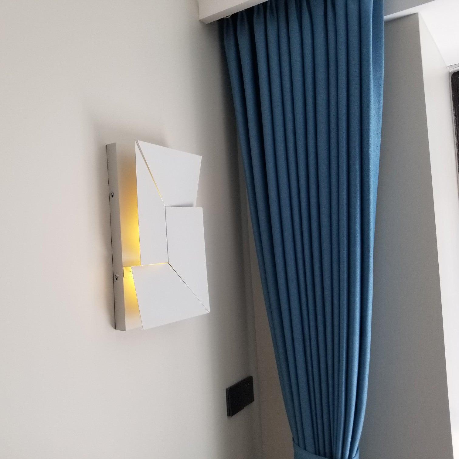Wynor Shadows Grand Sconce Wall Lamp