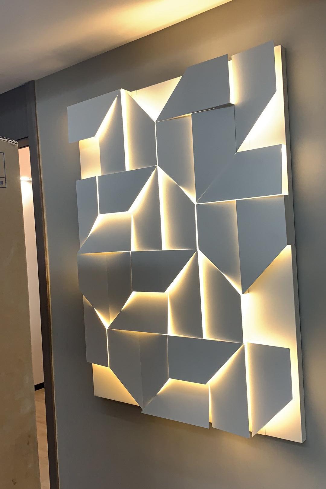 Arthaen Shadows Grand Sconce Wall lamp