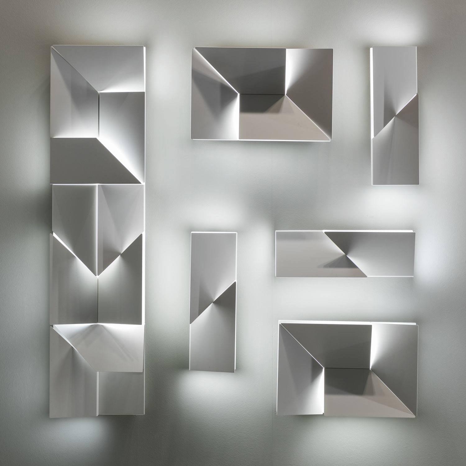 Arthaen Shadows Grand Sconce Wall lamp