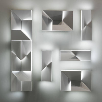 Wynor Shadows Grand Sconce Wall Lamp