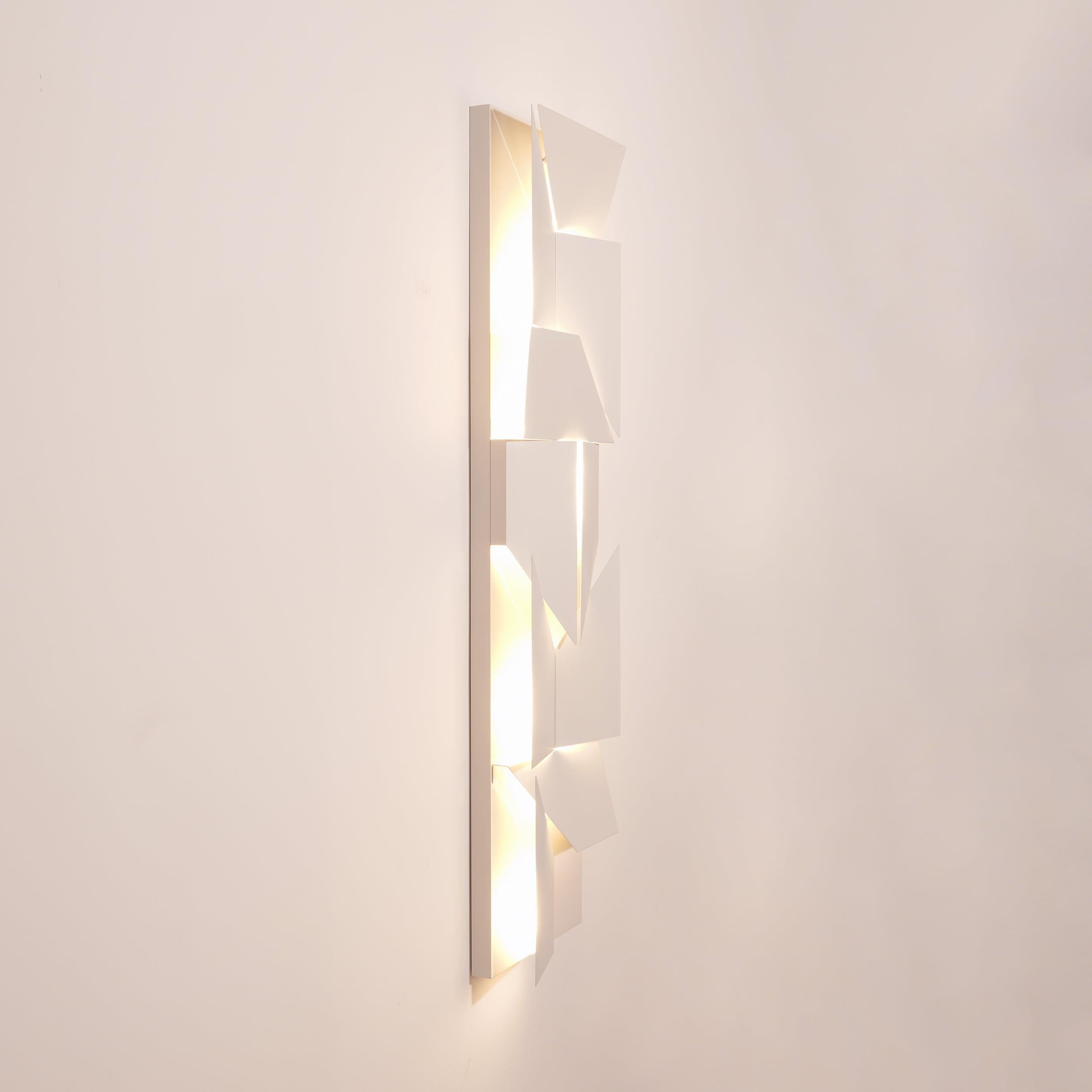 Arthaen Shadows Grand Sconce Wall lamp