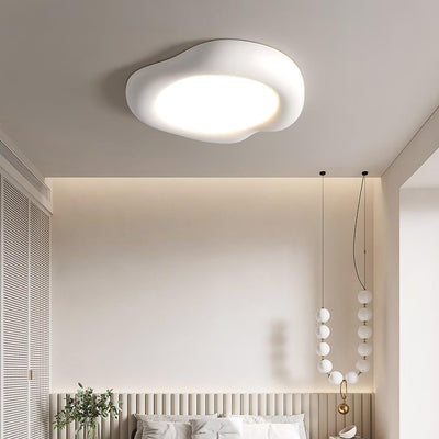 Zelaeis Shaped Apple Resin Ceiling Lamp