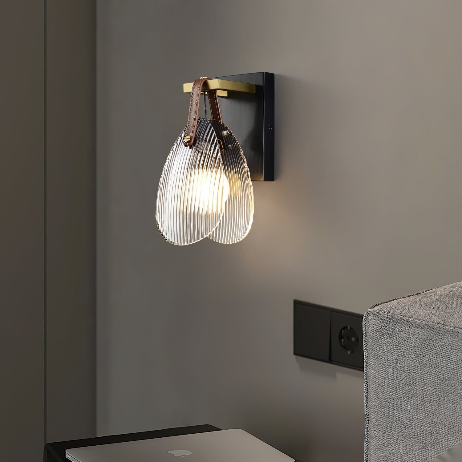 Teriisenne Wall Lamp