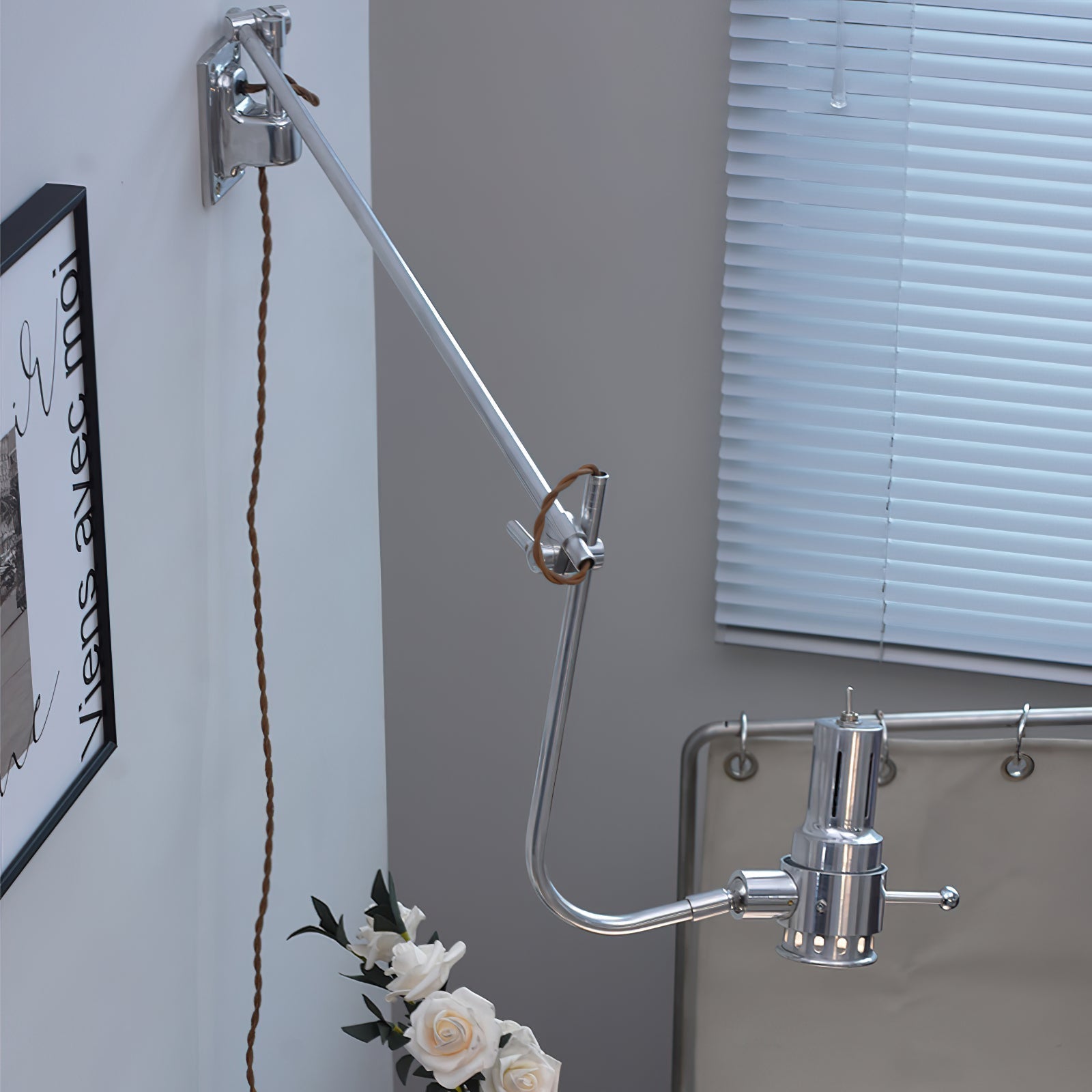 Viraiira Wall Lamp