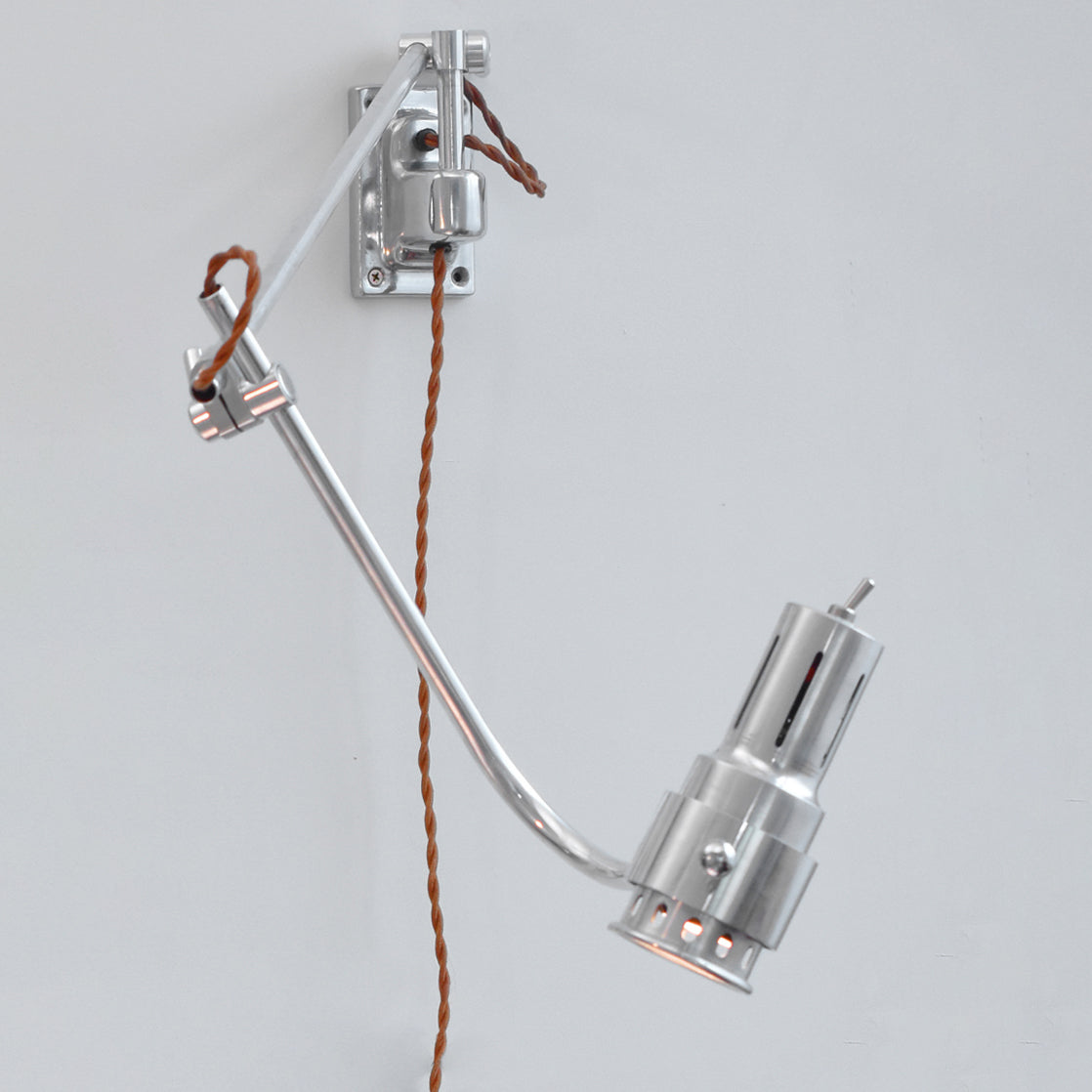 Viraiira Wall Lamp