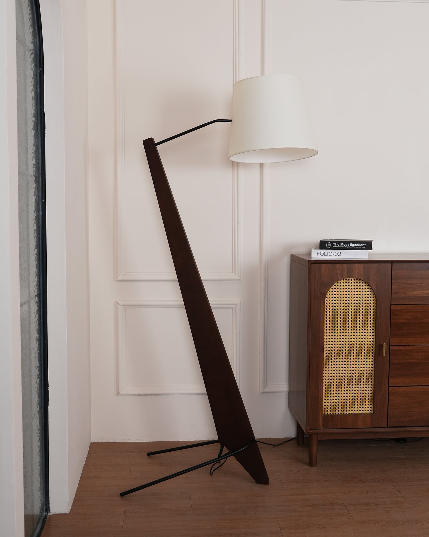 Vyran Wood Fabric Floor Lamp