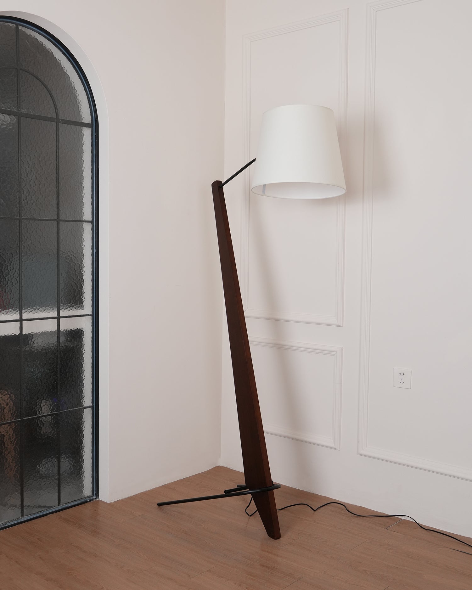 Vyran Wood Fabric Floor Lamp