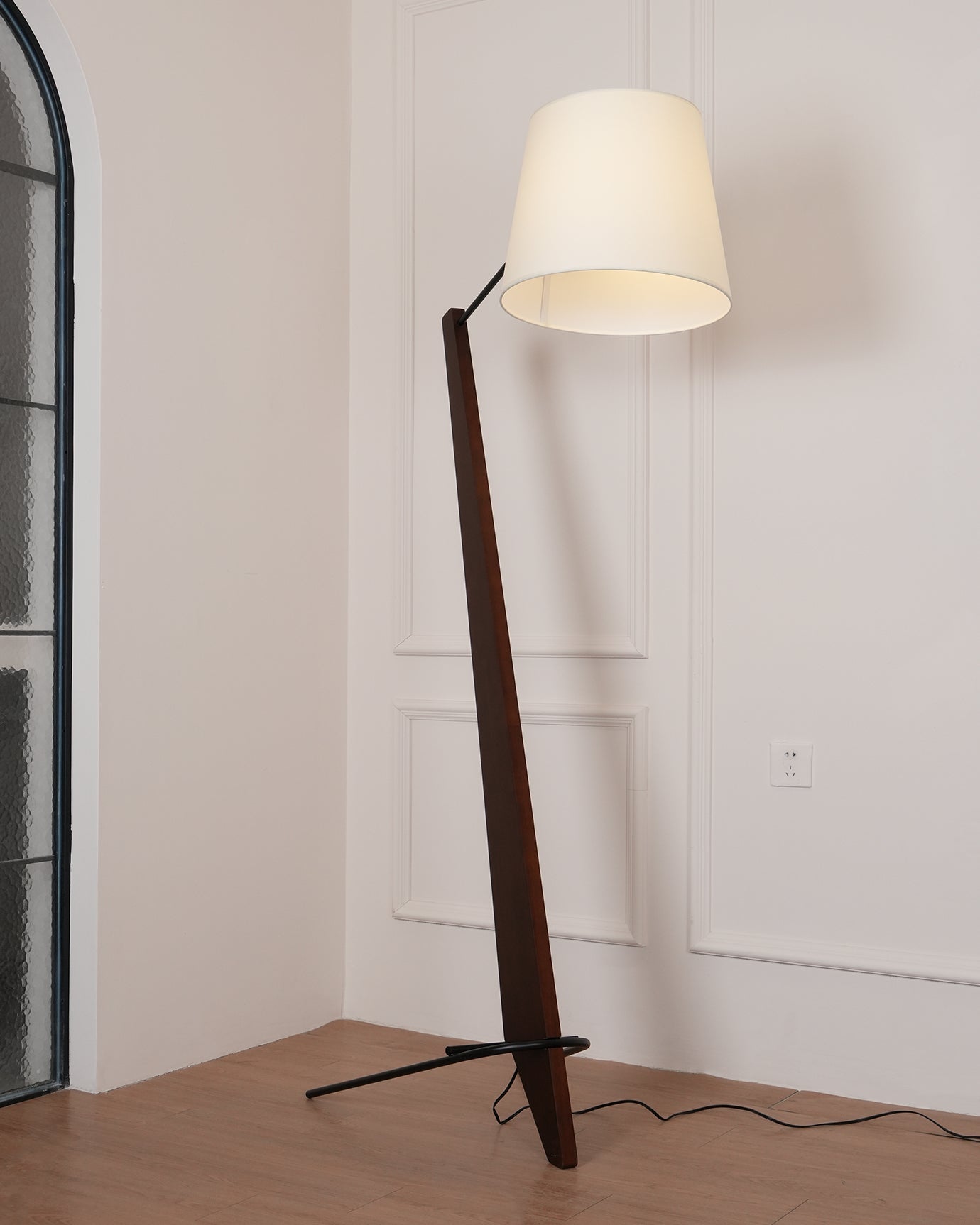 Vyran Wood Fabric Floor Lamp