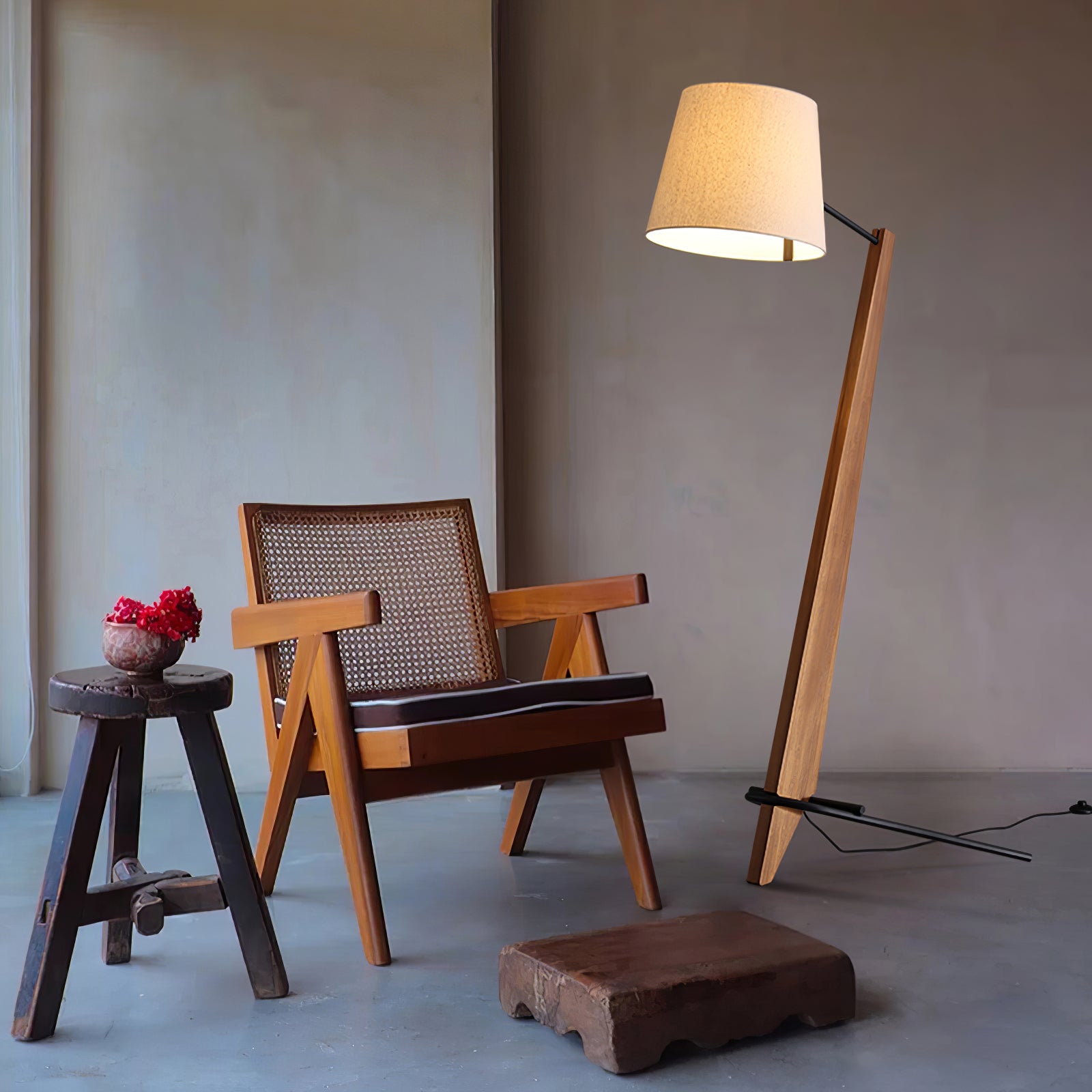 Vyran Wood Fabric Floor Lamp