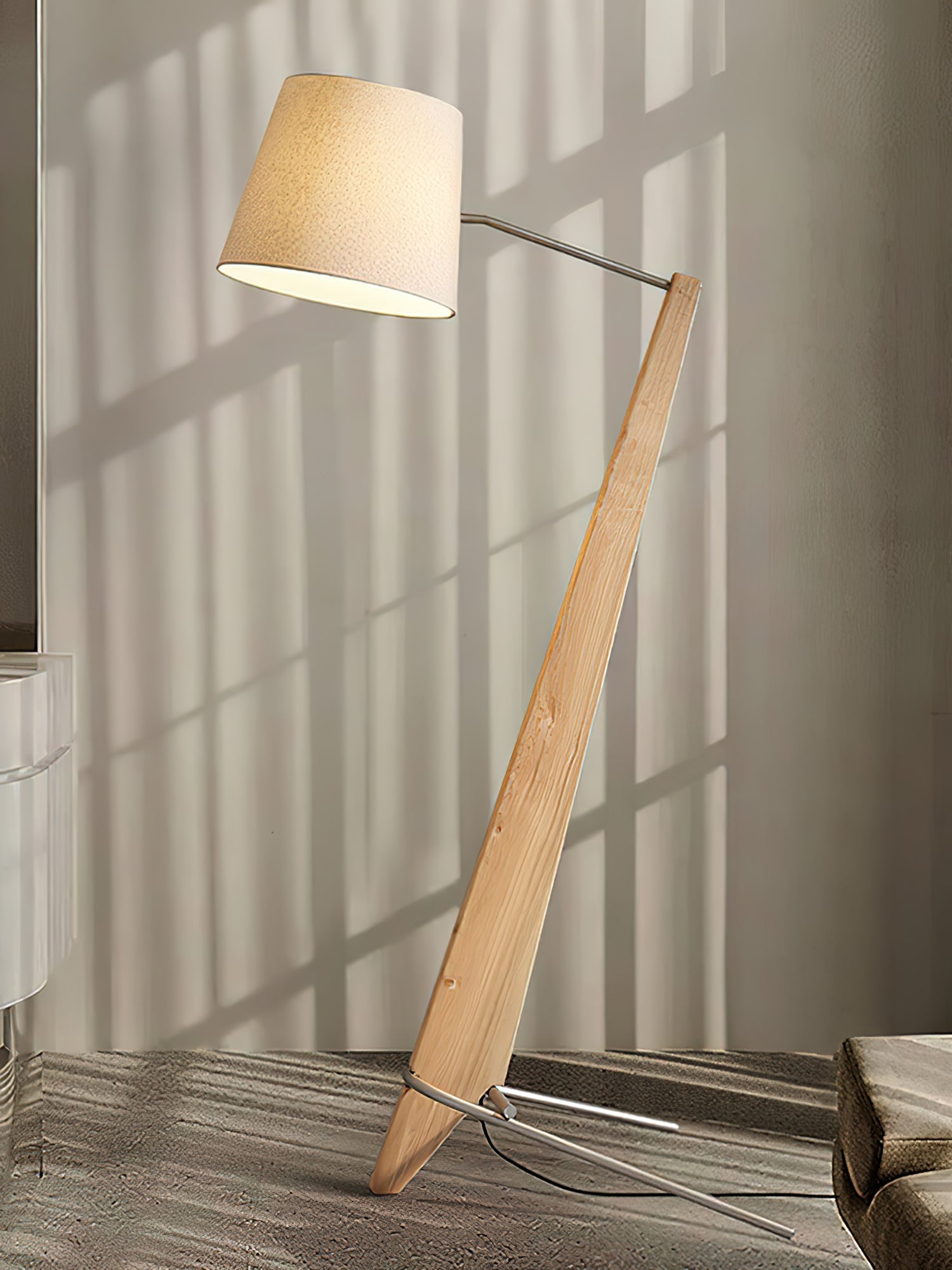 Vyran Wood Fabric Floor Lamp
