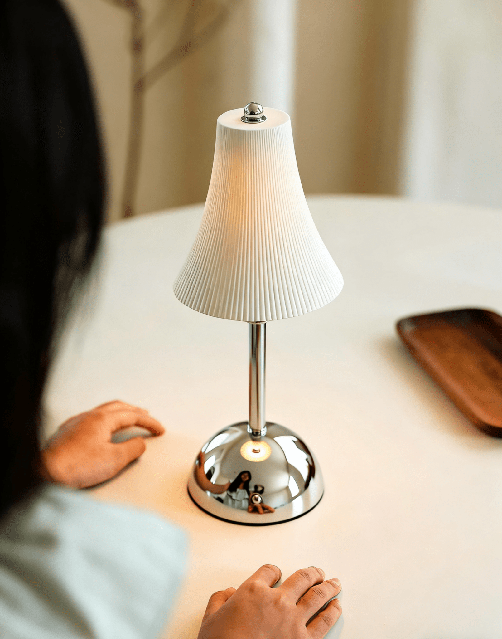 Elarin Slim Waist Table Lamp
