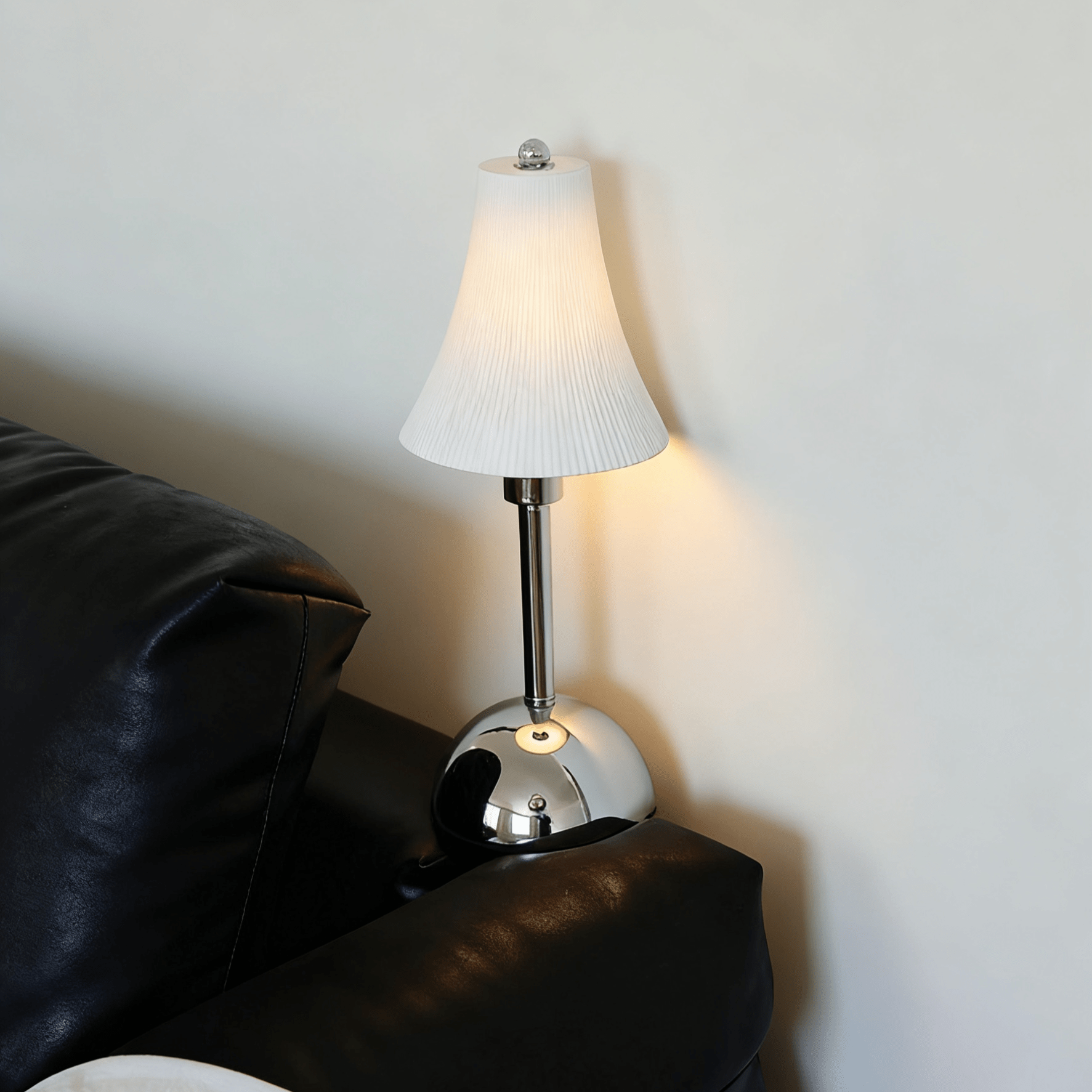 Elarin Slim Waist Table Lamp