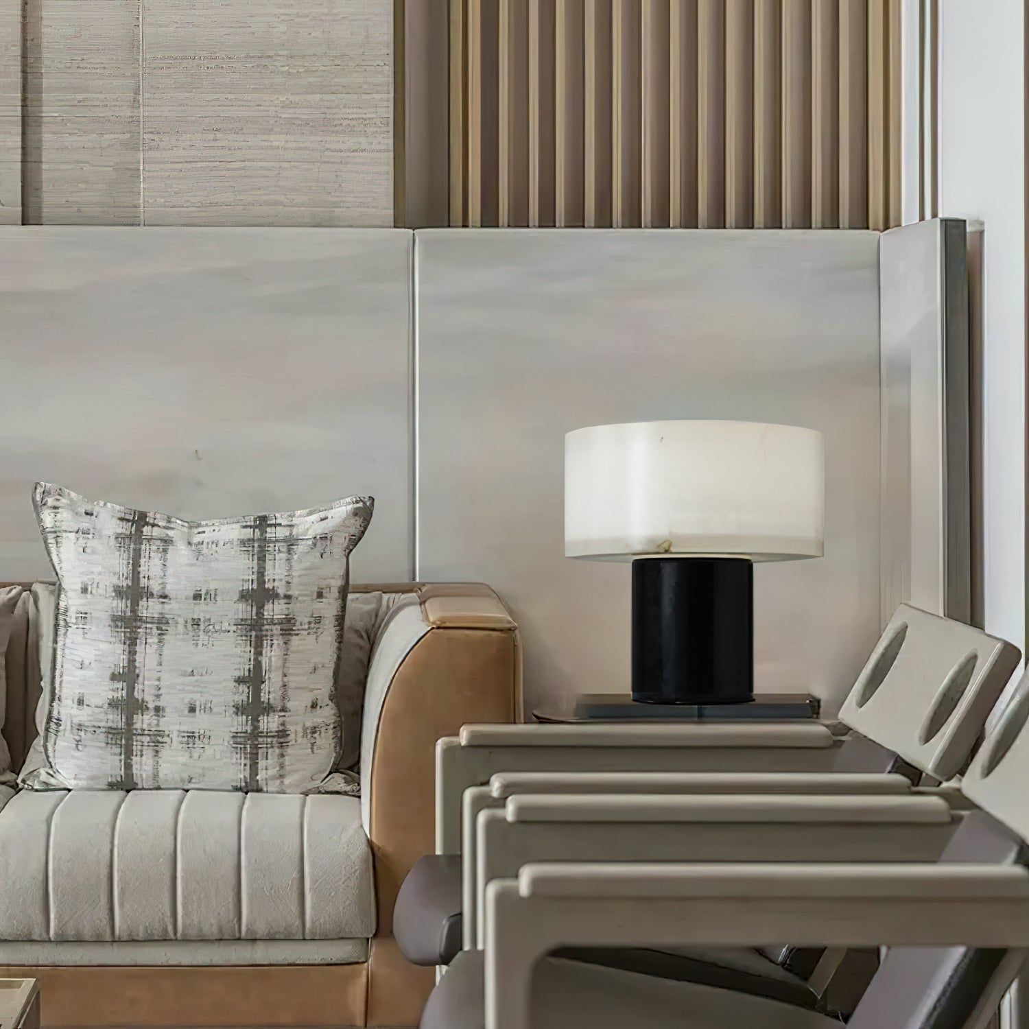 Noriseria Table Lamp