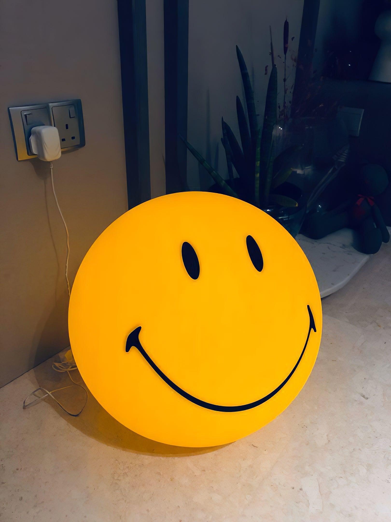 Fiera Plastic Playful Table Lamp