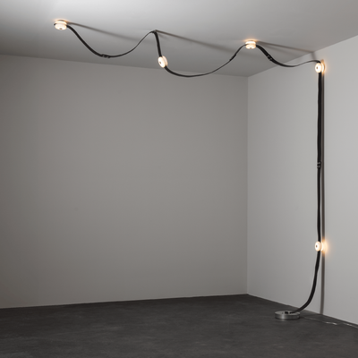 Seliine Floor-to-Ceiling Lamp