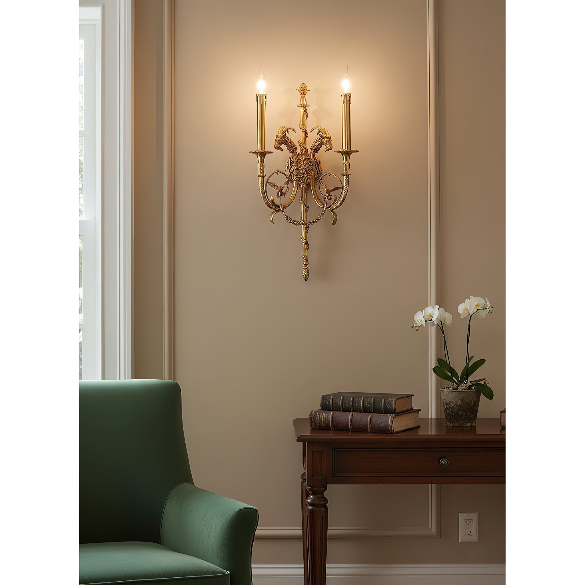Leopold Wall Lamp