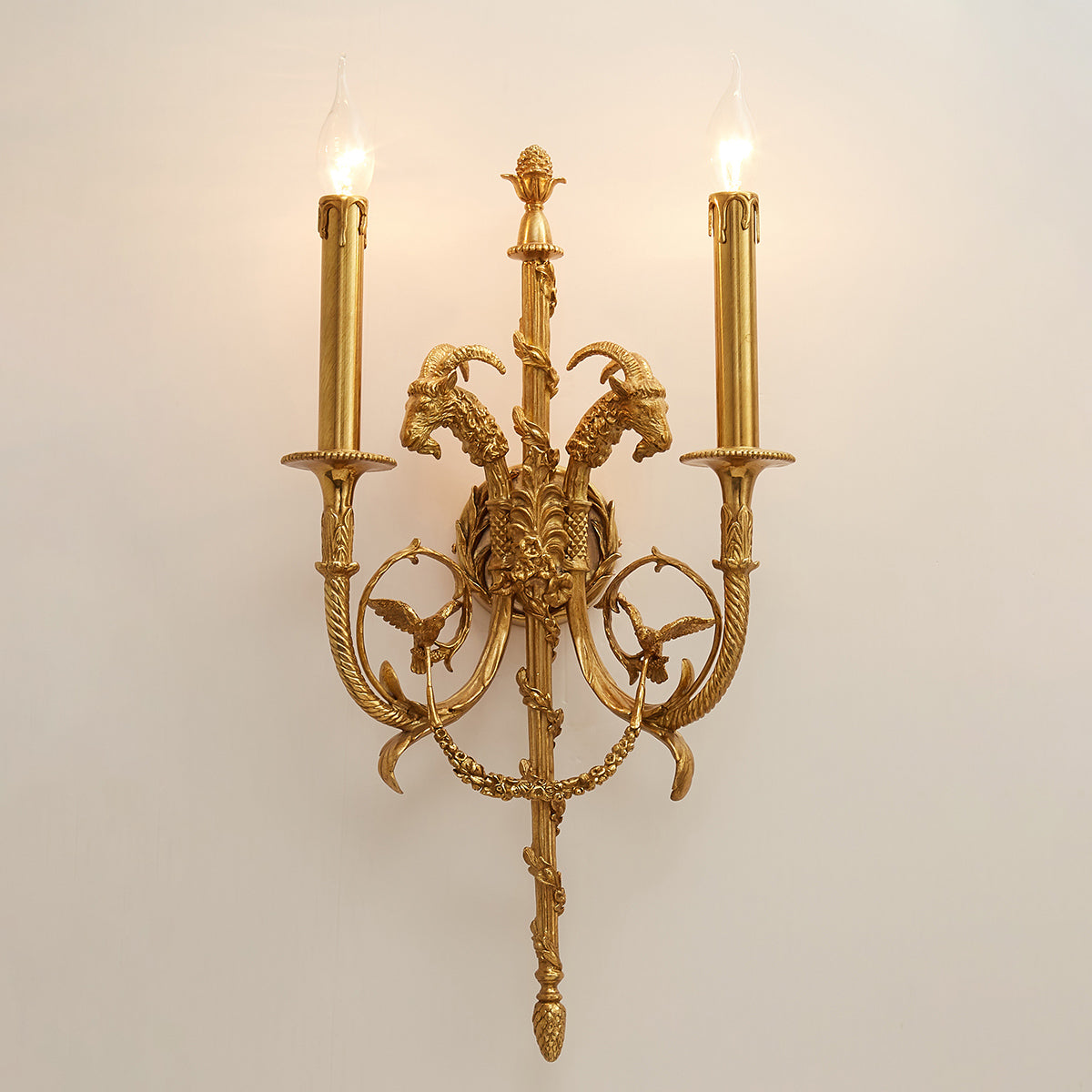 Leopold Wall Lamp