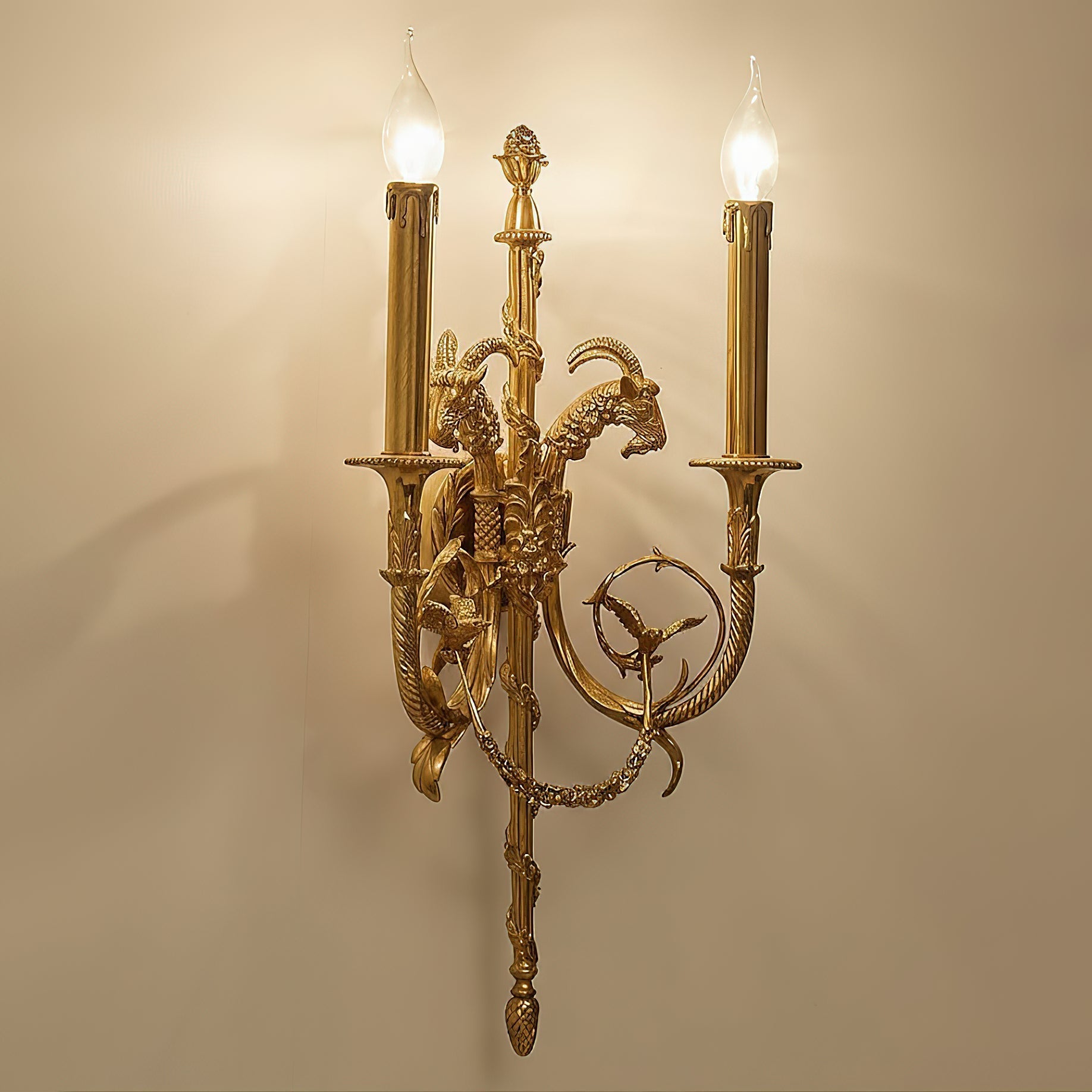 Leopold Wall Lamp