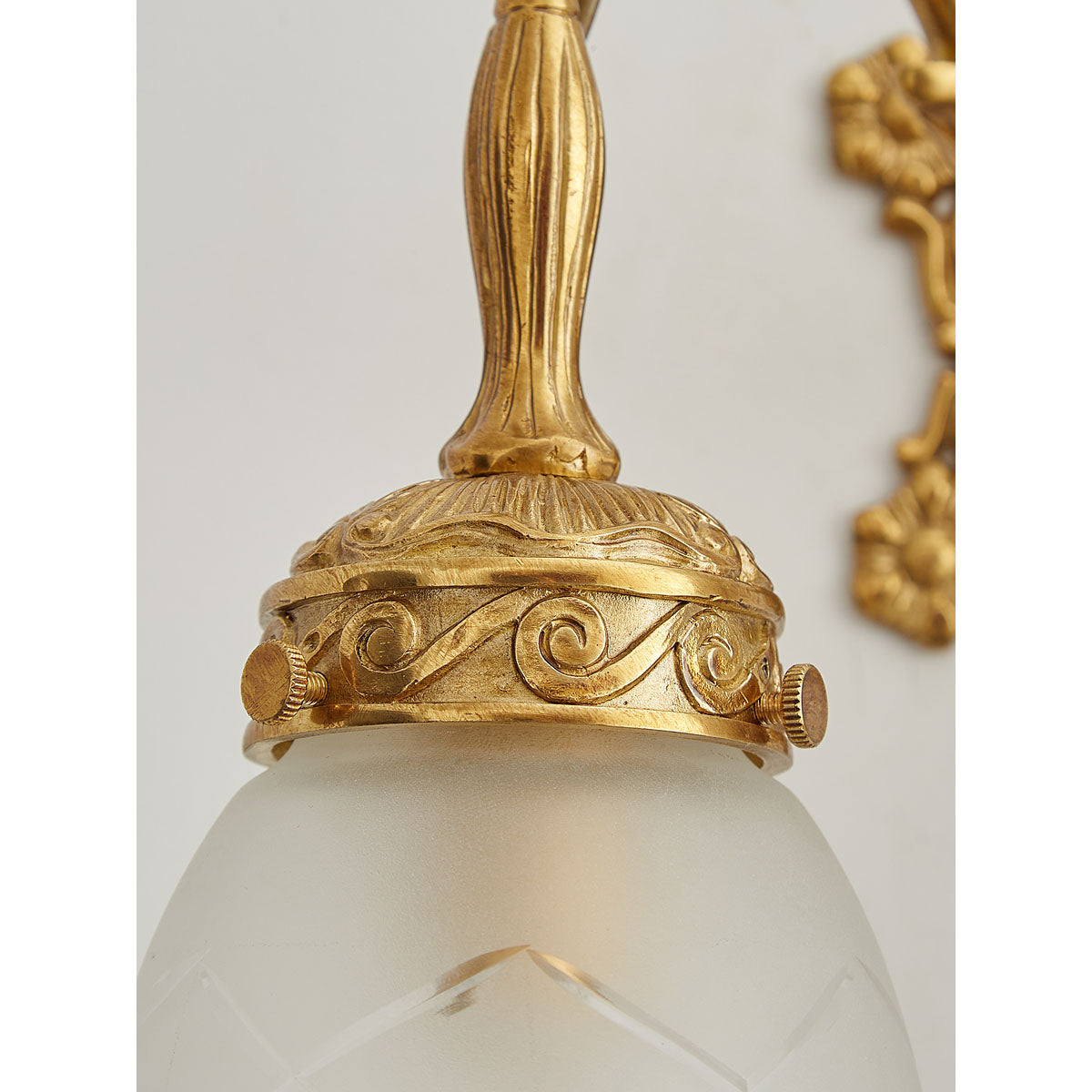 Varessa Classic Wall Lamp