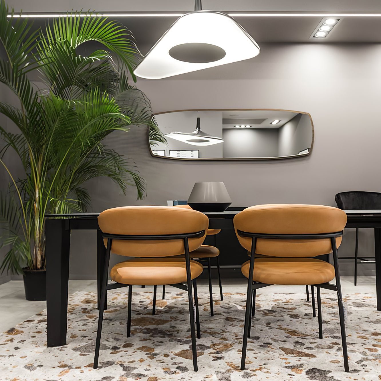 Noctis Soleil Noir Pendant Lamp