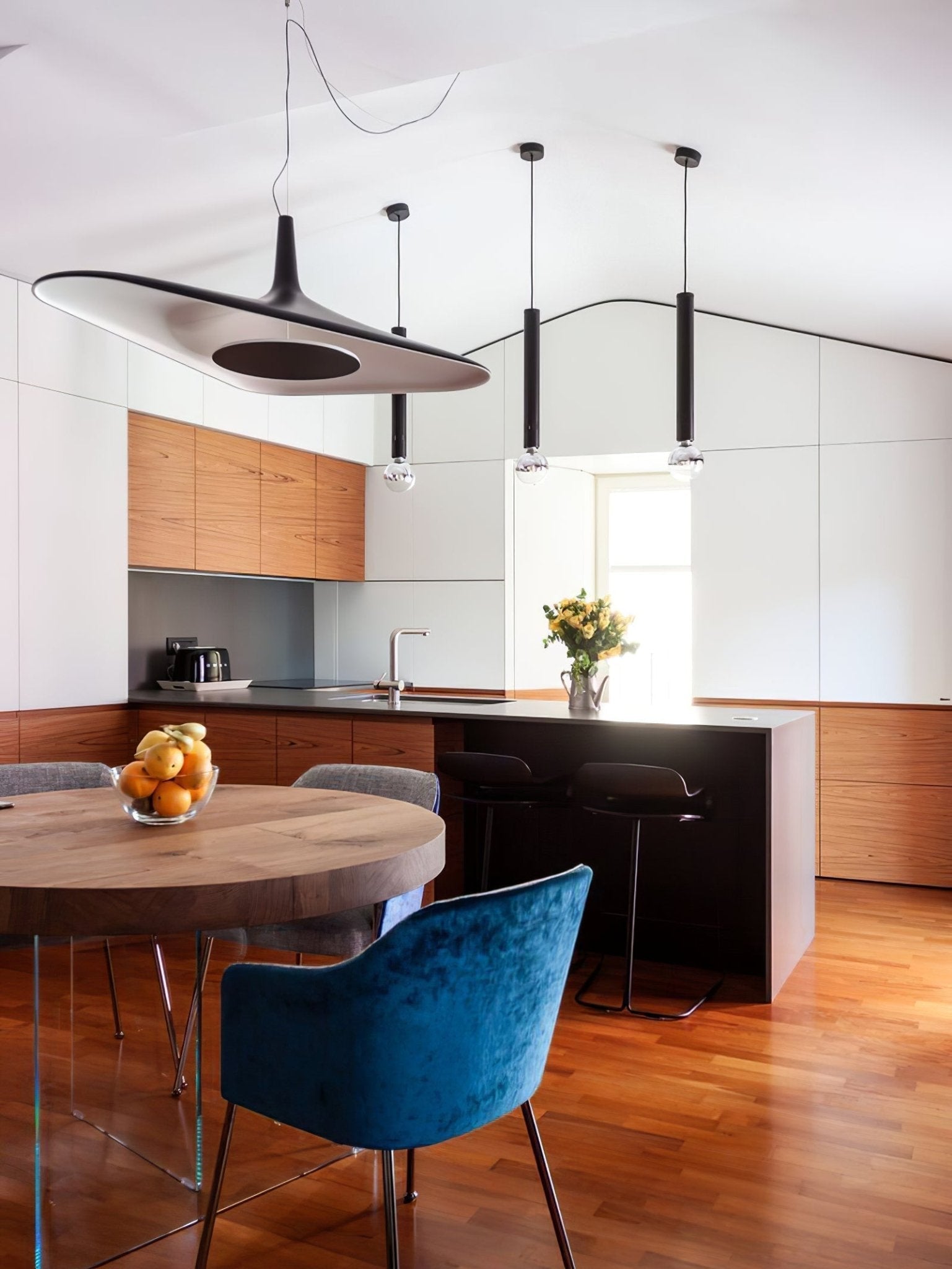 Noctis Soleil Noir Pendant Lamp
