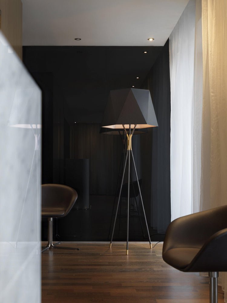 Fivela Modern Floor Lamp
