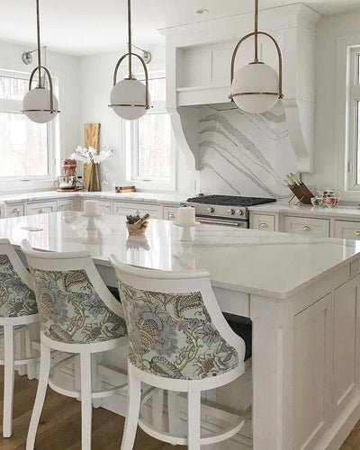 Brandonis Modern Glass Pendant Light