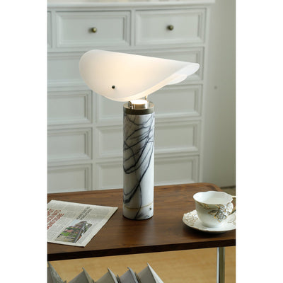 Lioraraine Table Lamp