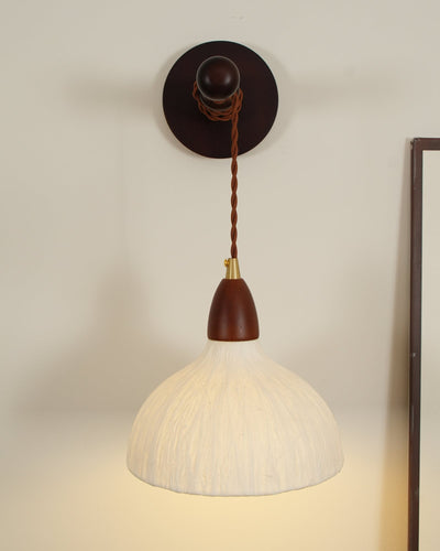 Vitheos Elegance Natural Walnut Wood Wall Lamp