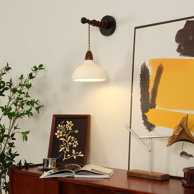 Vitheos Elegance Natural Walnut Wood Wall Lamp