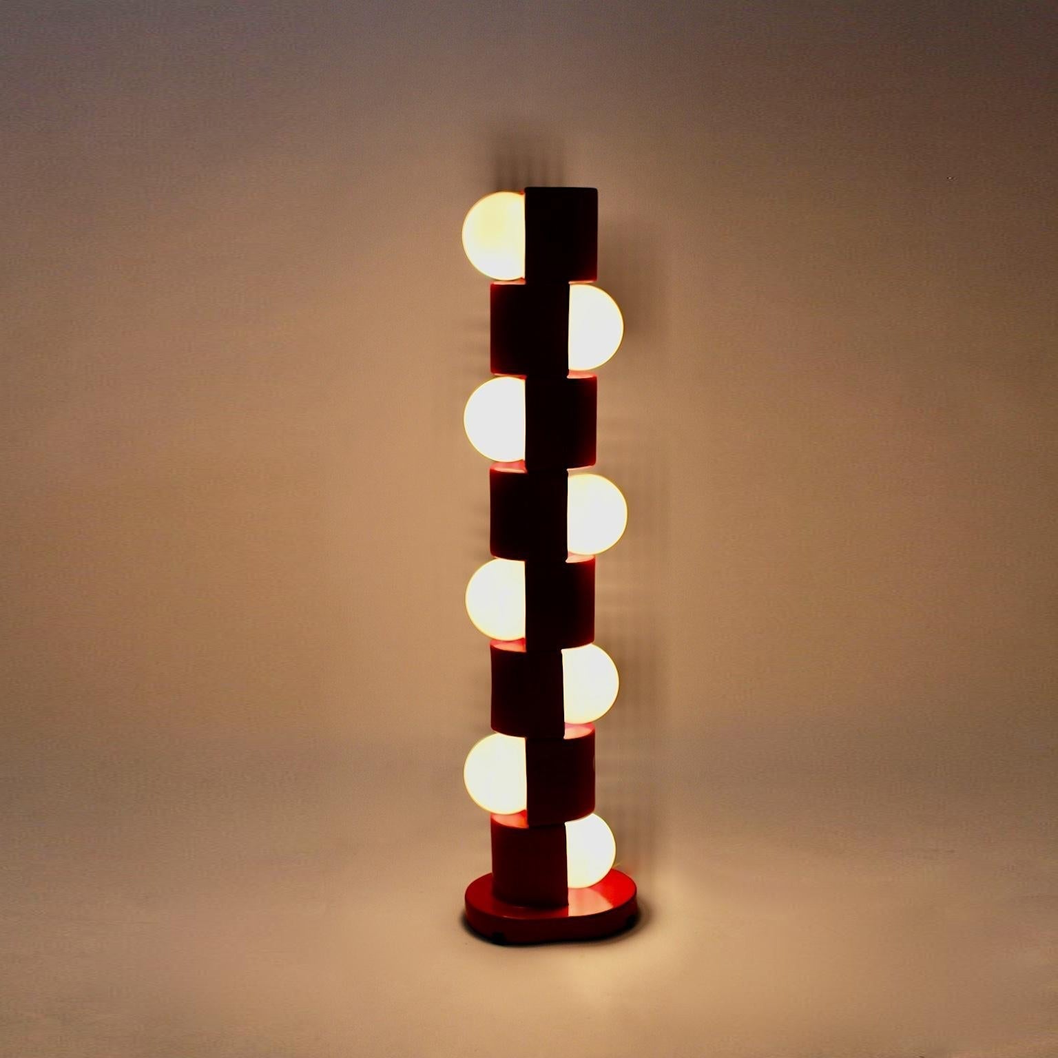 Viraeraine Floor Lamp