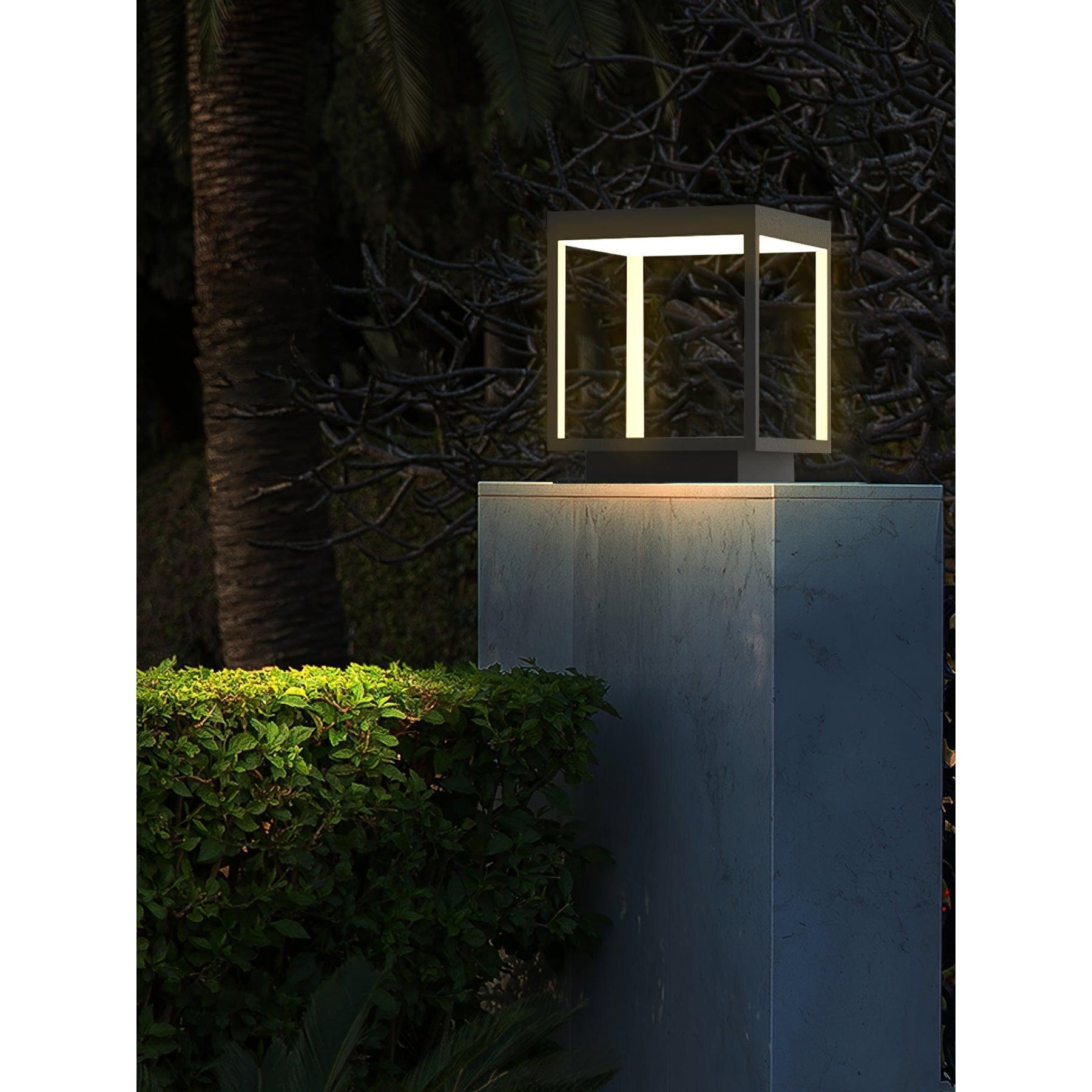 Nolant Outdoor Light