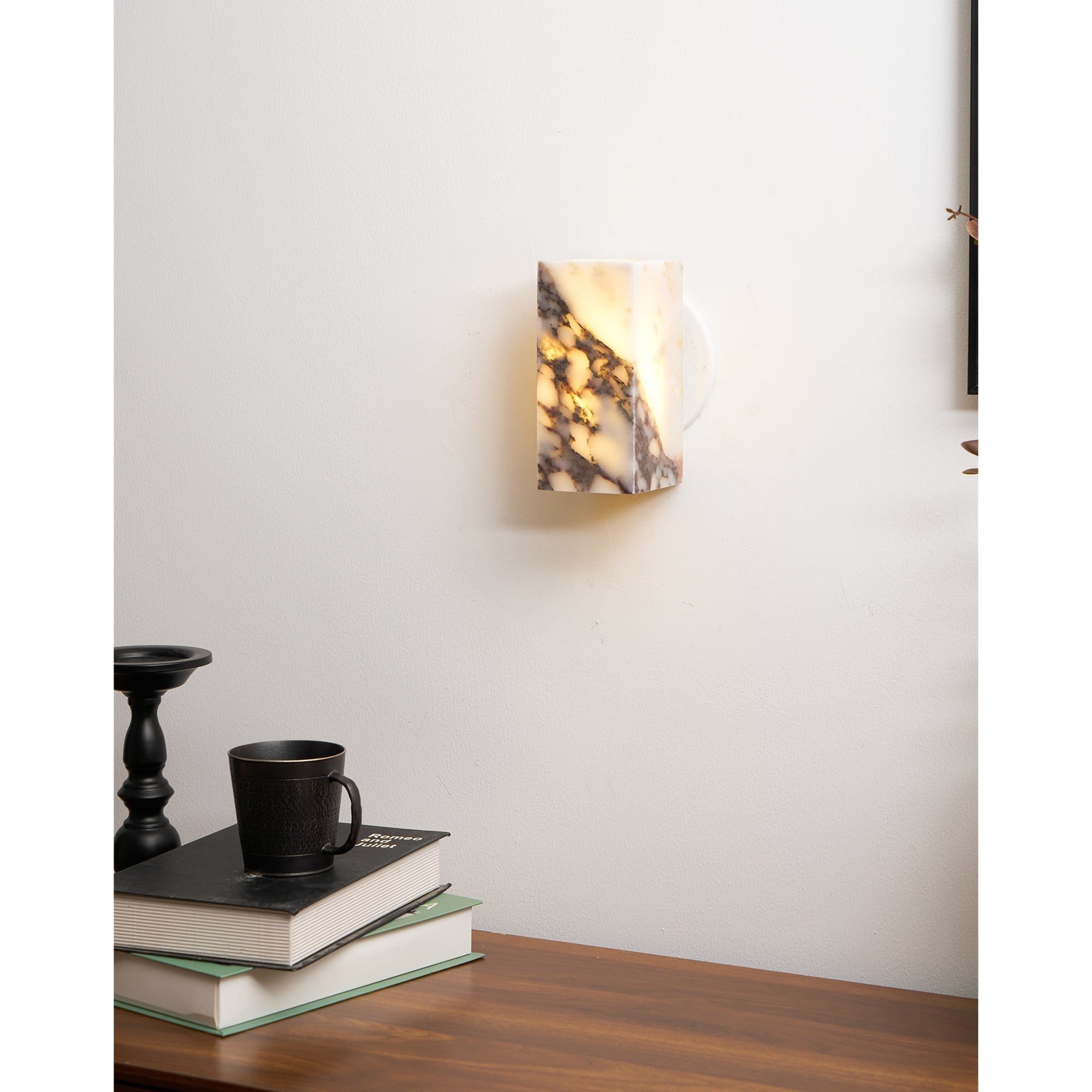 Neranina Marble Wall Lamp