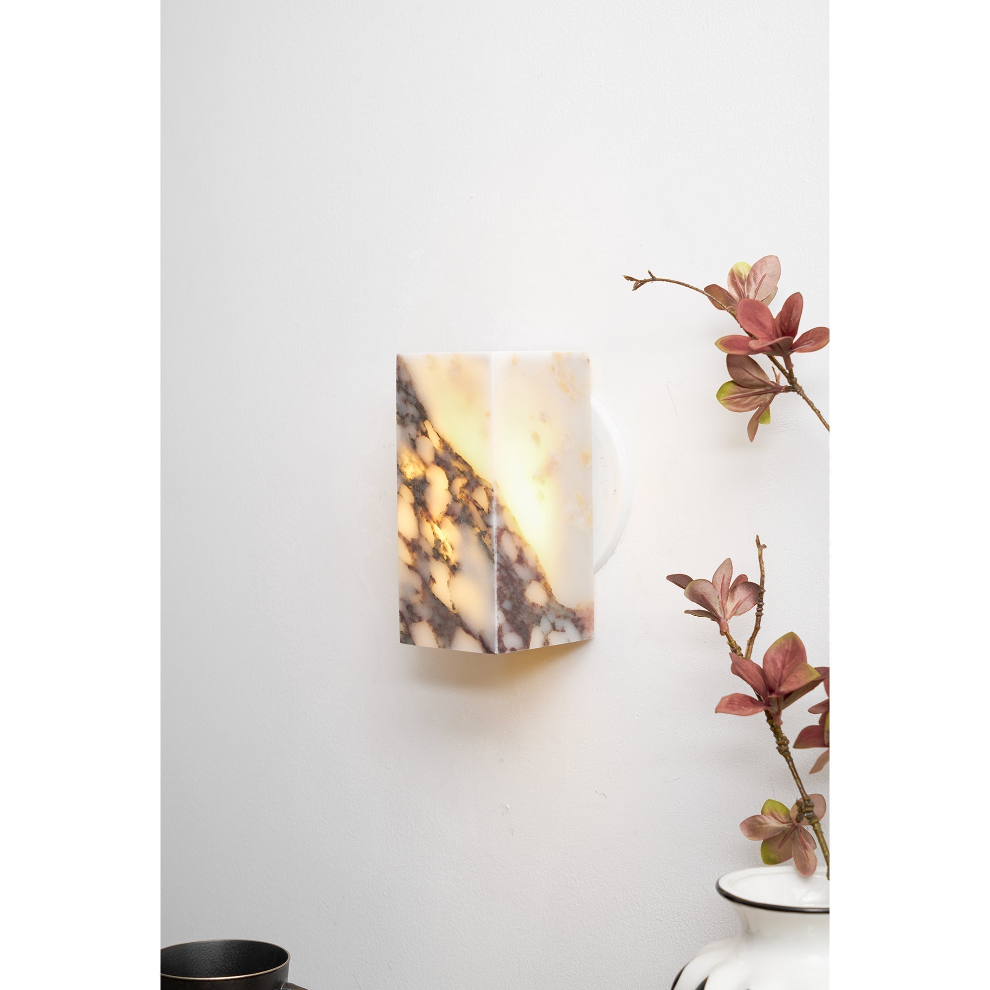 Neranina Marble Wall Lamp