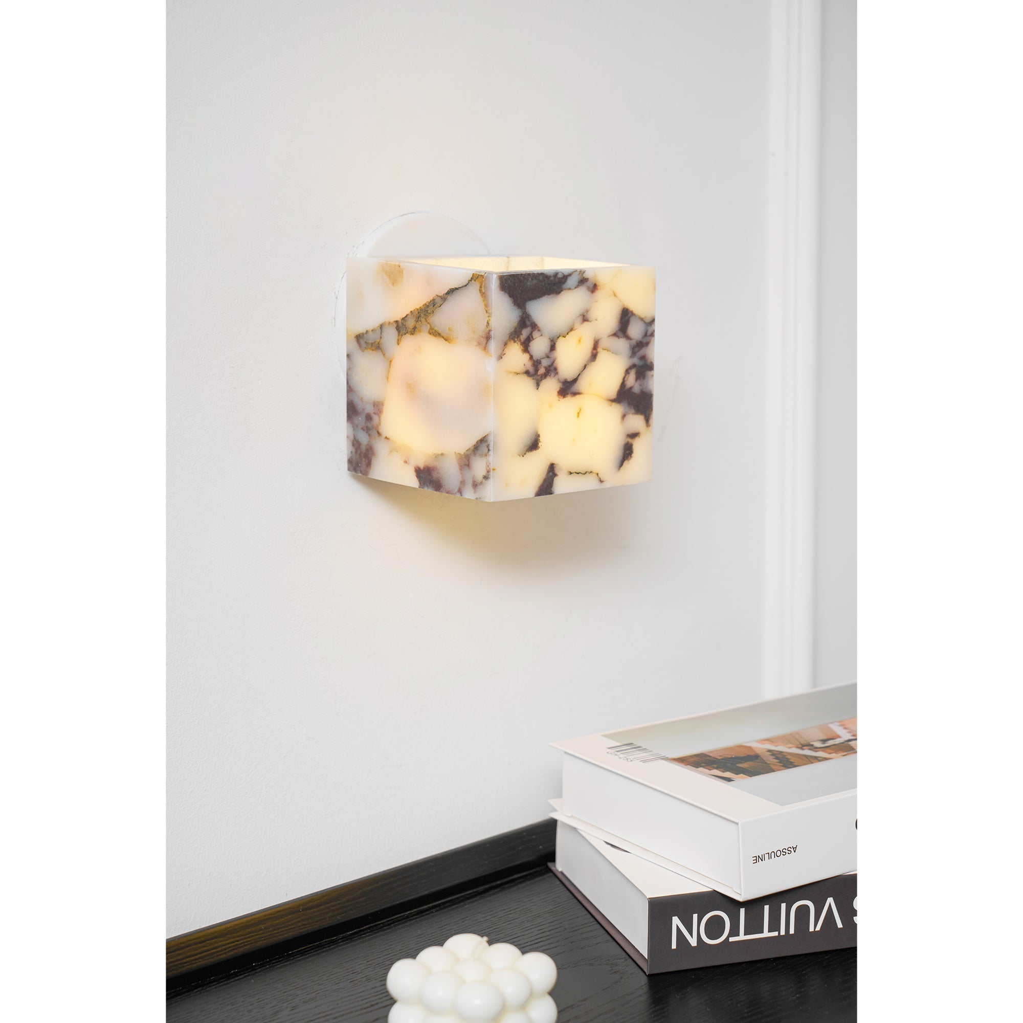 Neranina Marble Wall Lamp