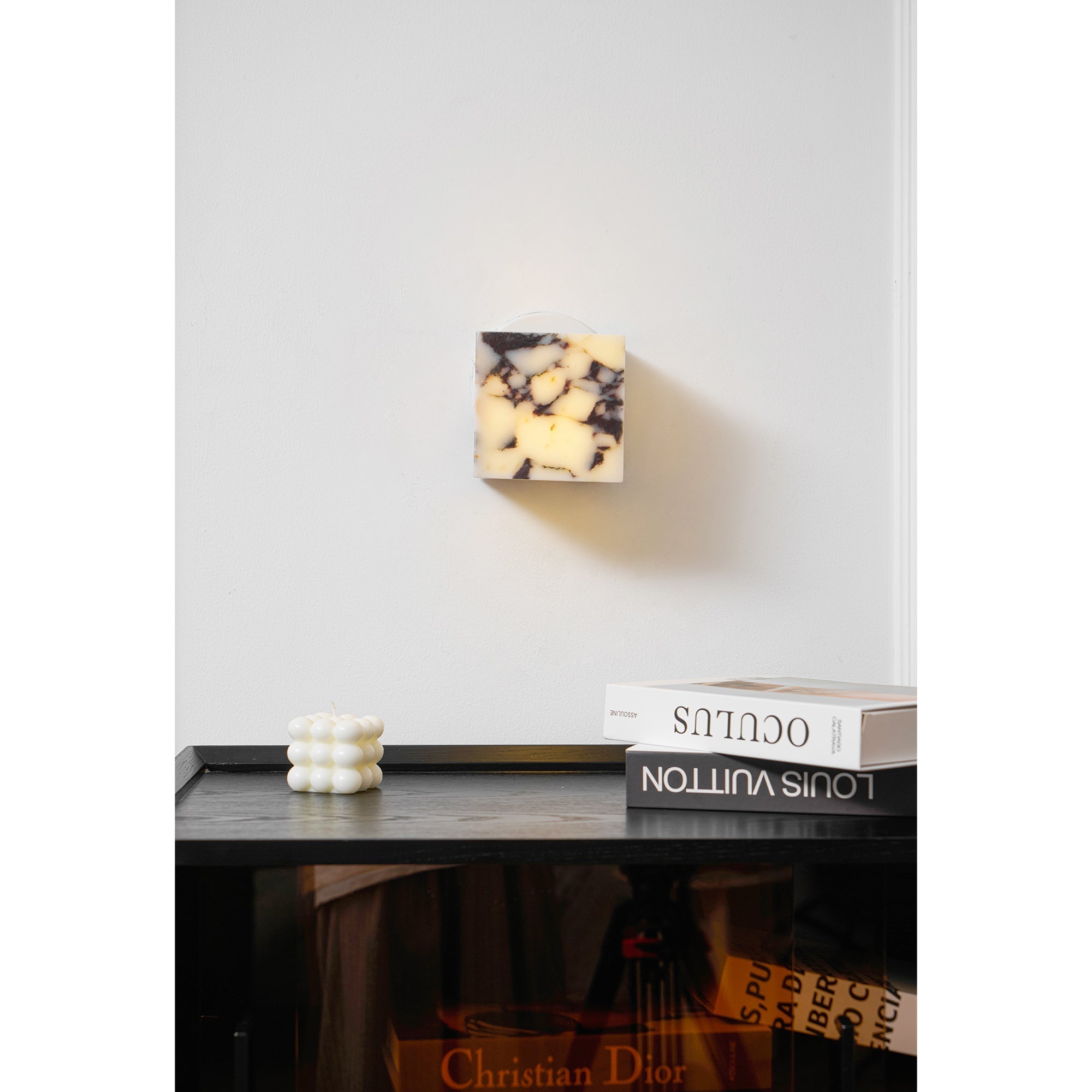 Neranina Marble Wall Lamp
